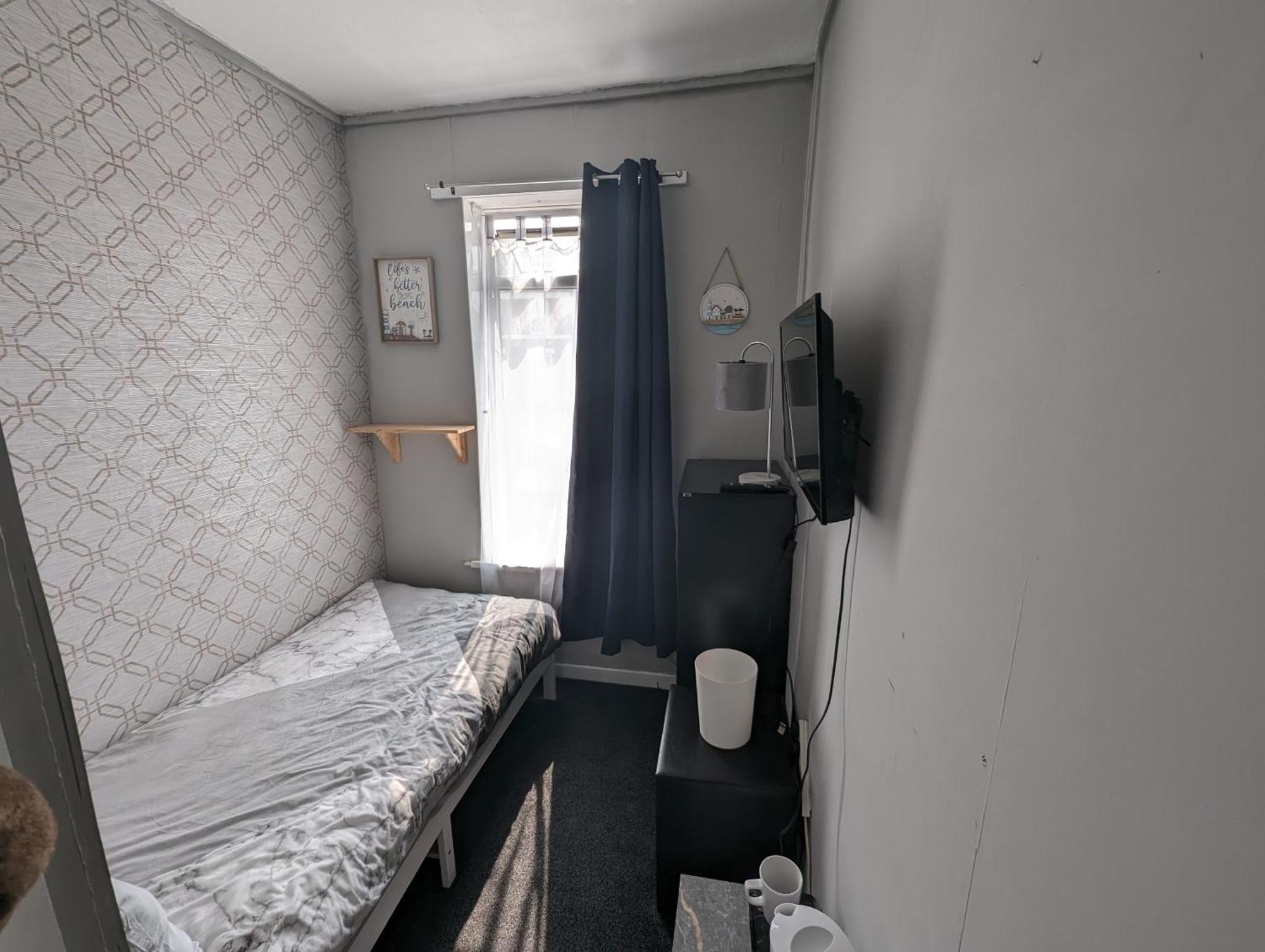 Bed and Breakfast Wonky Towers Blackpool Esterno foto
