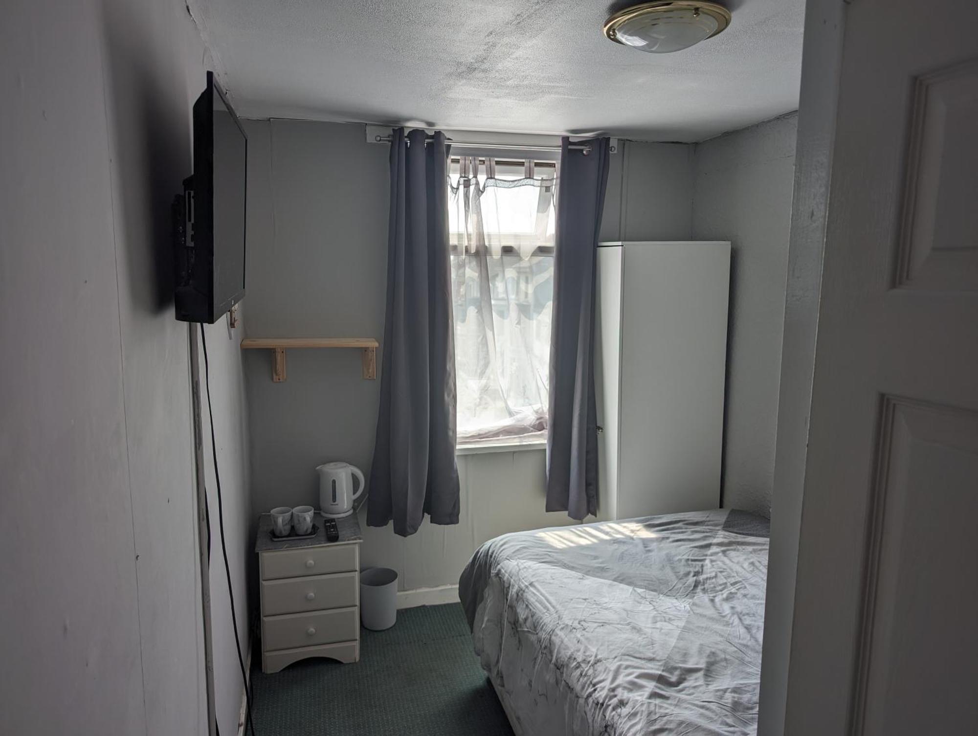 Bed and Breakfast Wonky Towers Blackpool Esterno foto